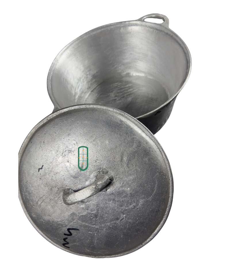 Cast aluminium sufuria size 3 open top view showing wide interior and fitted domed lid, Juakali Kenya