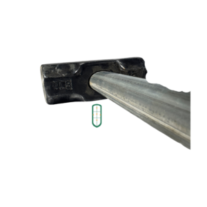4LB sledgehammer side view showing cast iron head and handle construction, Kenya